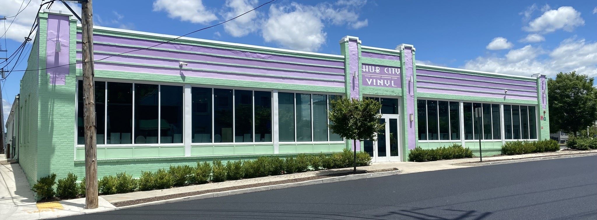 Live at Hub City Vinyl